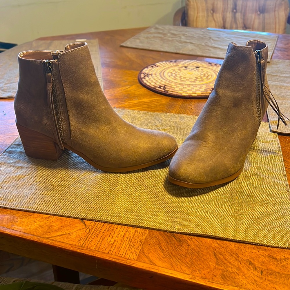 Report Footwear Franklin Tassel Zip Bootie